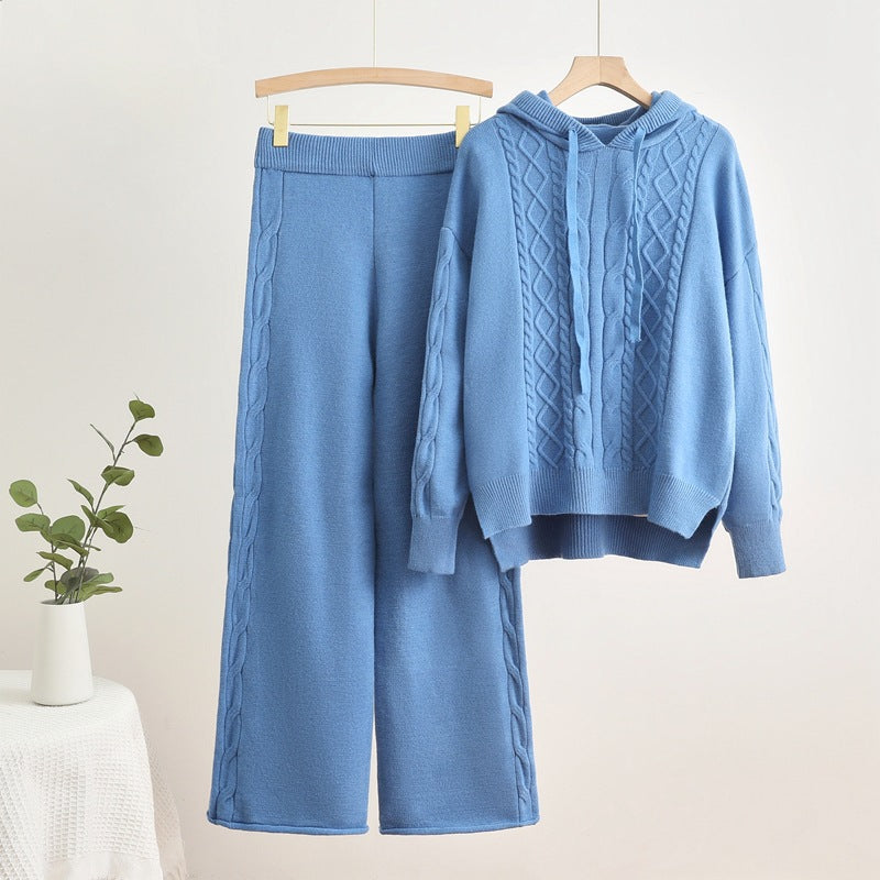 Isabelle-mode | Ensemble pull à capuche en tricot côtelé et pantalon large Evani Paris